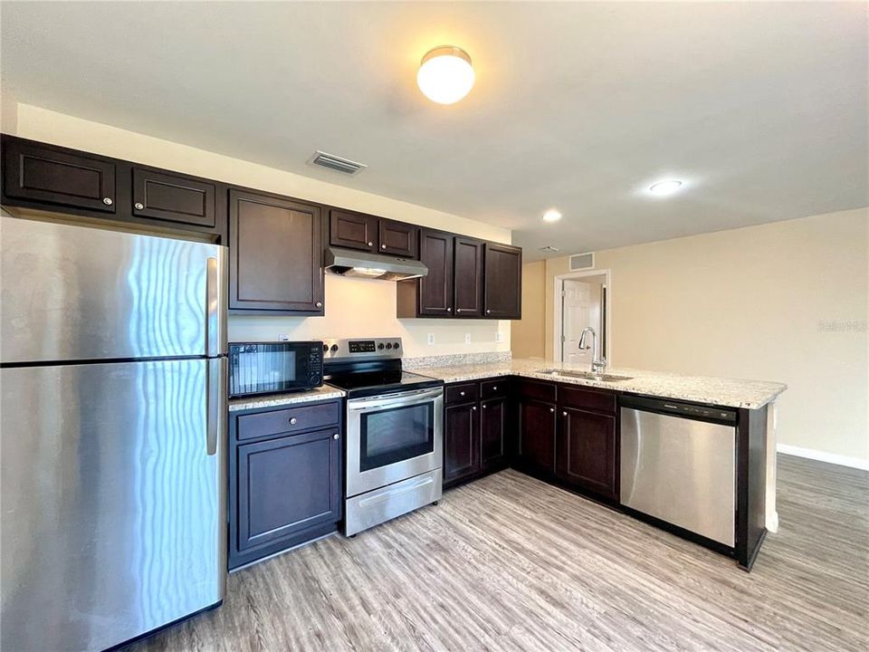 Recently Rented: $1,695 (2 beds, 2 baths, 1033 Square Feet)