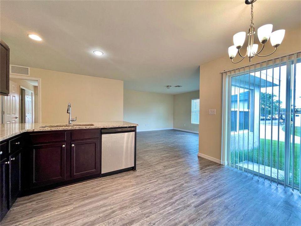 Recently Rented: $1,695 (2 beds, 2 baths, 1033 Square Feet)