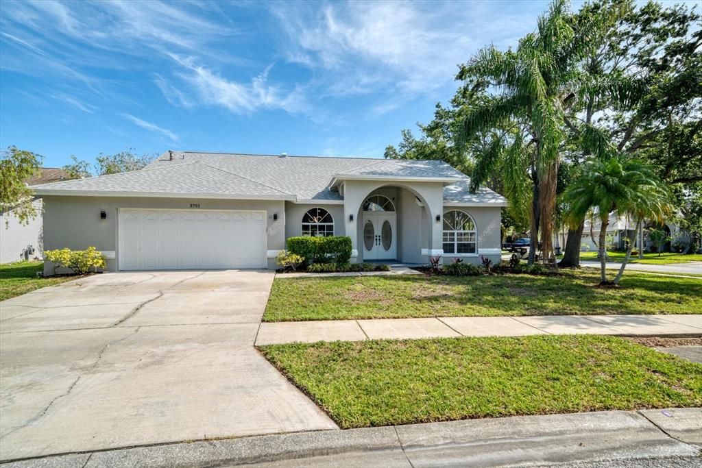 Recently Sold: $684,000 (4 beds, 2 baths, 2076 Square Feet)