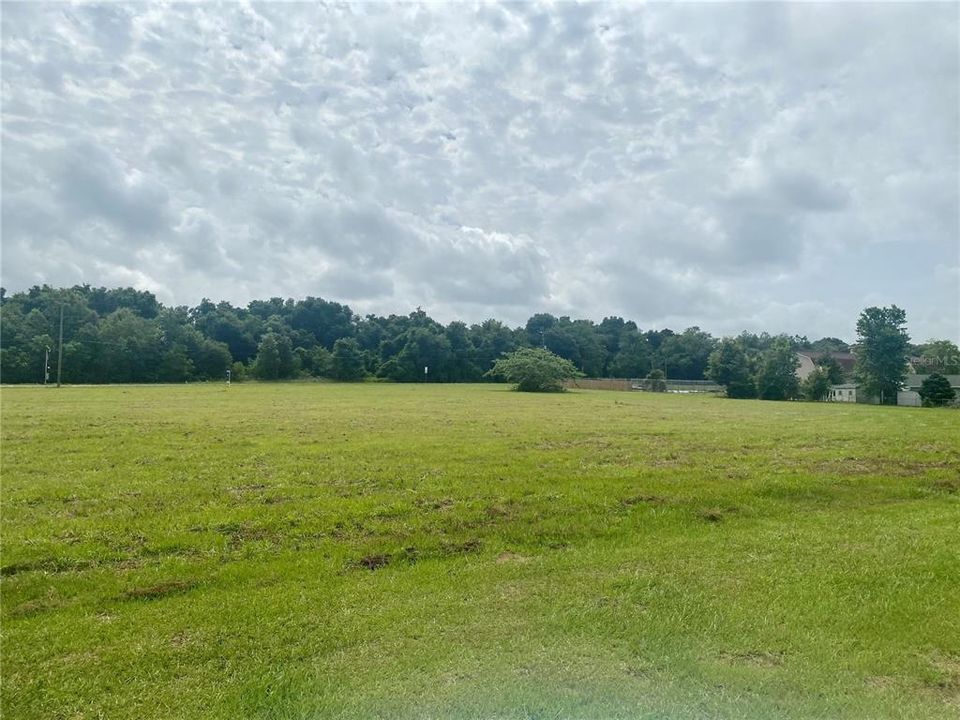 For Sale: $2,200,000 (6.09 acres)