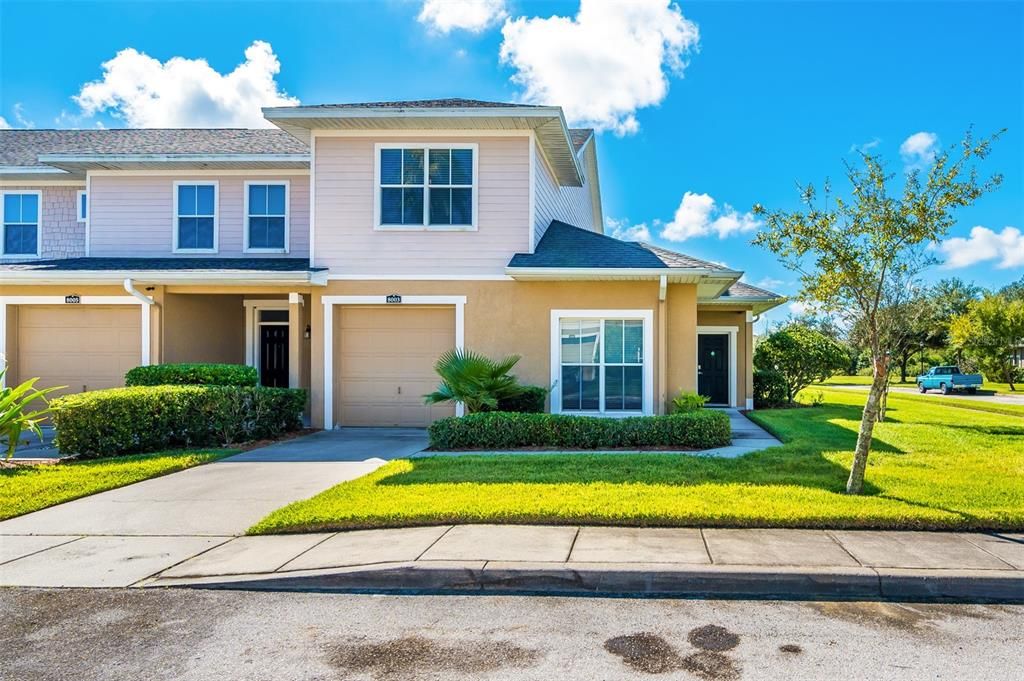 Recently Rented: $2,295 (3 beds, 2 baths, 1855 Square Feet)