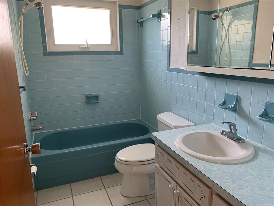 最近租的: $1,500 (2 贝兹, 1 浴室, 1128 平方英尺)