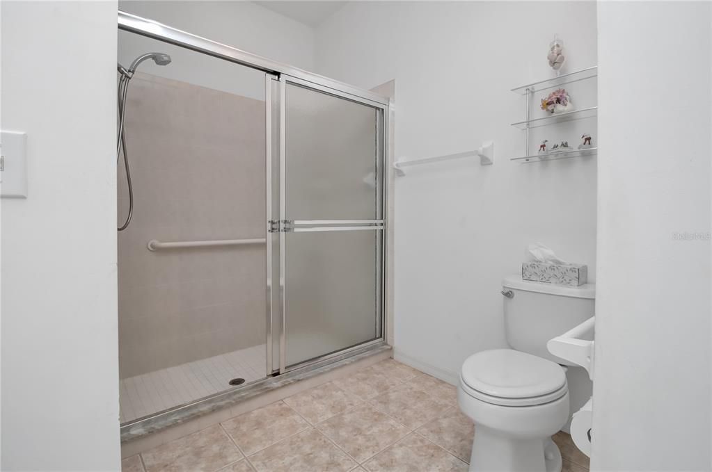 最近售出: $310,000 (2 贝兹, 2 浴室, 1364 平方英尺)