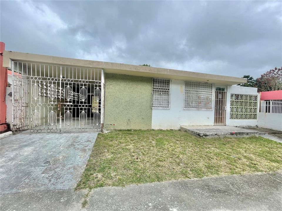 Recently Sold: $95,000 (3 beds, 1 baths, 900 Square Feet)