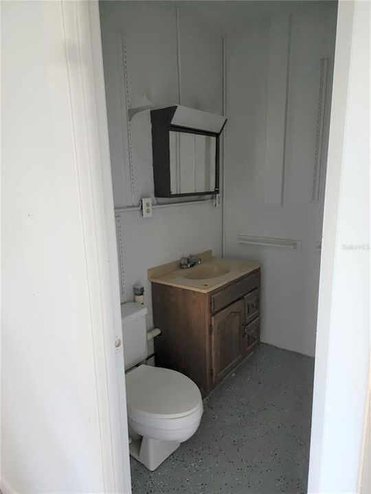 1/2 BATH IN GARAGE