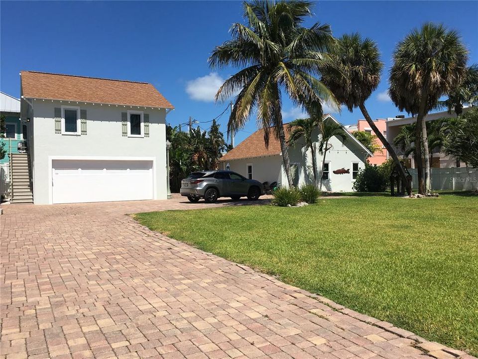 Recently Sold: $4,100,000 (1 beds, 1 baths, 644 Square Feet)