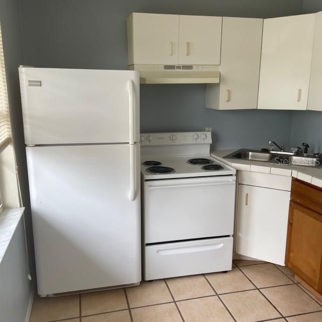 Recently Rented: $850 (1 beds, 1 baths, 650 Square Feet)