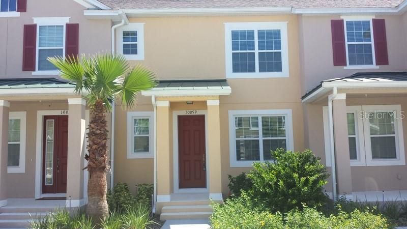 Recently Rented: $2,300 (3 beds, 2 baths, 1360 Square Feet)