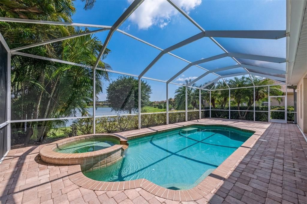 Recently Sold: $850,000 (3 beds, 3 baths, 2523 Square Feet)