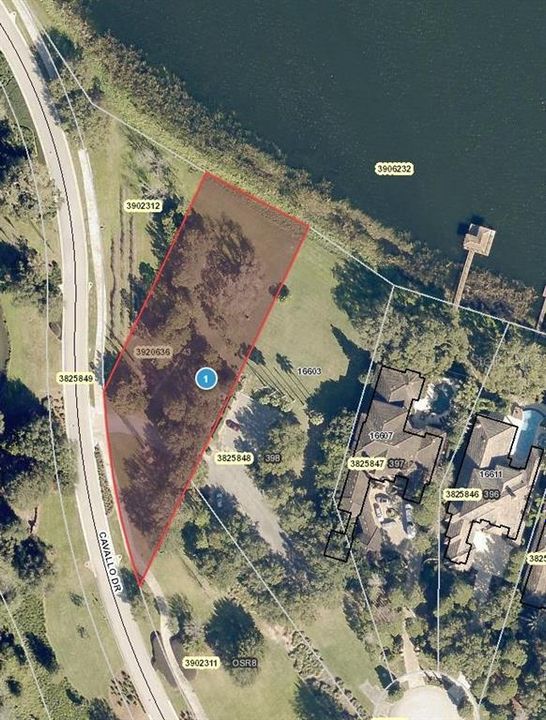 Recently Sold: $824,000 (1.01 acres)