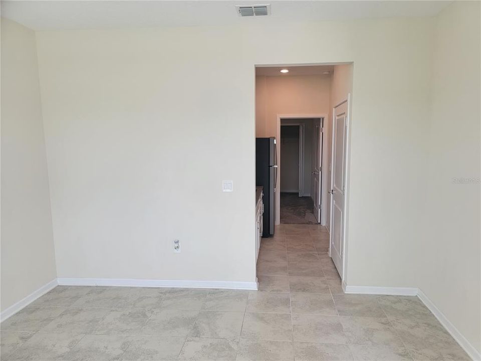 Recently Rented: $1,380 (1 beds, 1 baths, 900 Square Feet)
