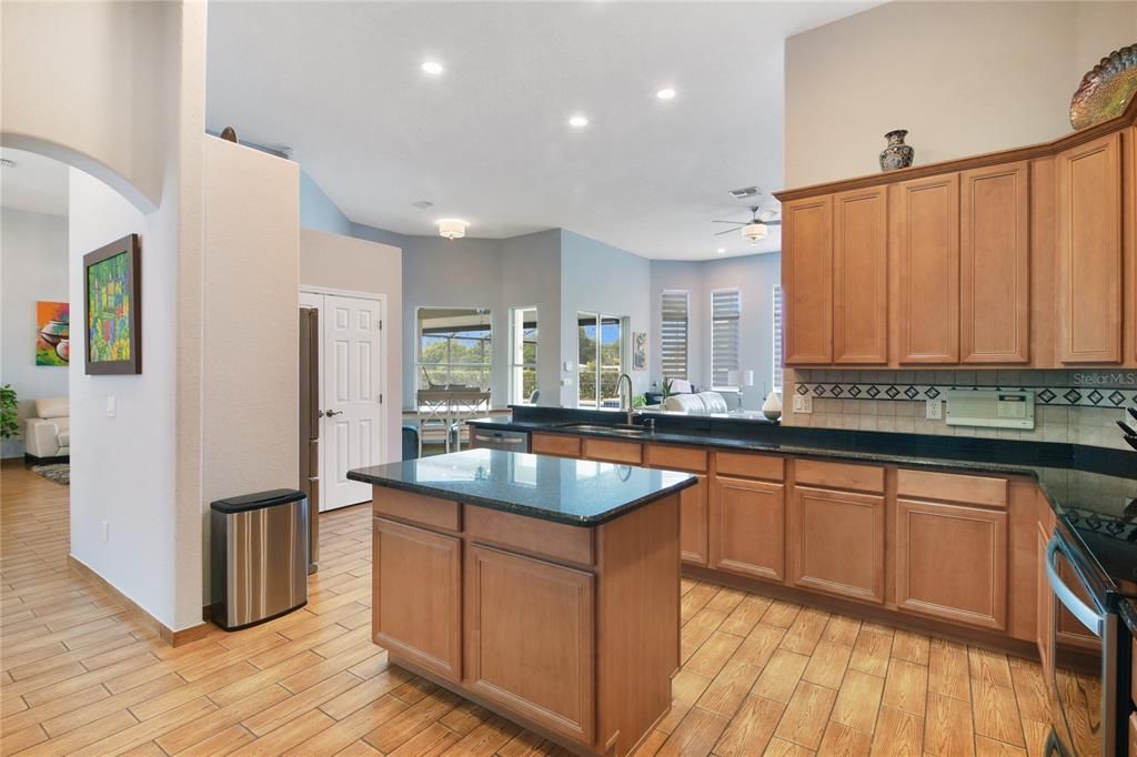 Bright, spacious EAT-IN KITCHEN!