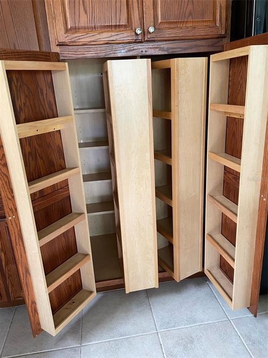 custom pantry