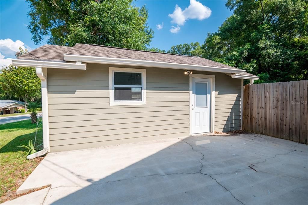 Recently Sold: $269,900 (3 beds, 2 baths, 1330 Square Feet)