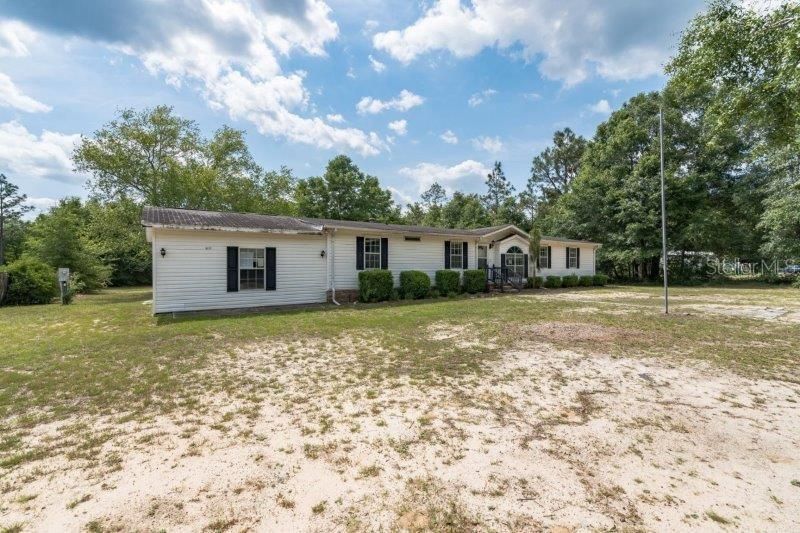 Recently Sold: $84,800 (3 beds, 2 baths, 2044 Square Feet)
