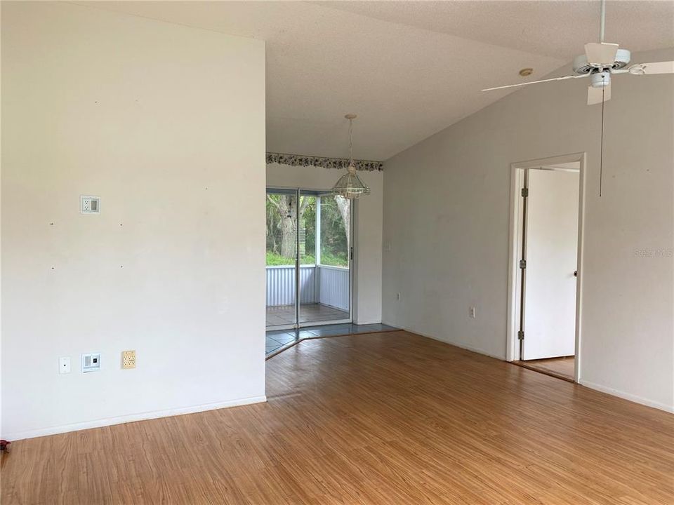 Recently Rented: $1,600 (2 beds, 2 baths, 954 Square Feet)