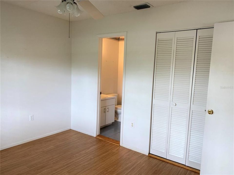 Recently Rented: $1,600 (2 beds, 2 baths, 954 Square Feet)