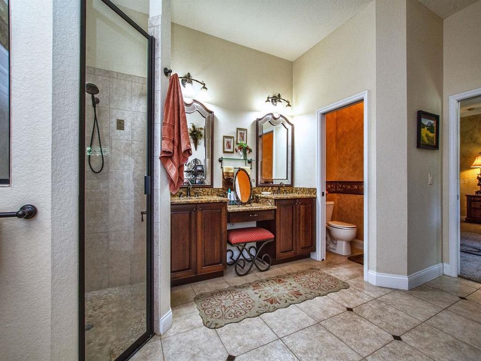 His and her sinks and vanity, w/walk in shower