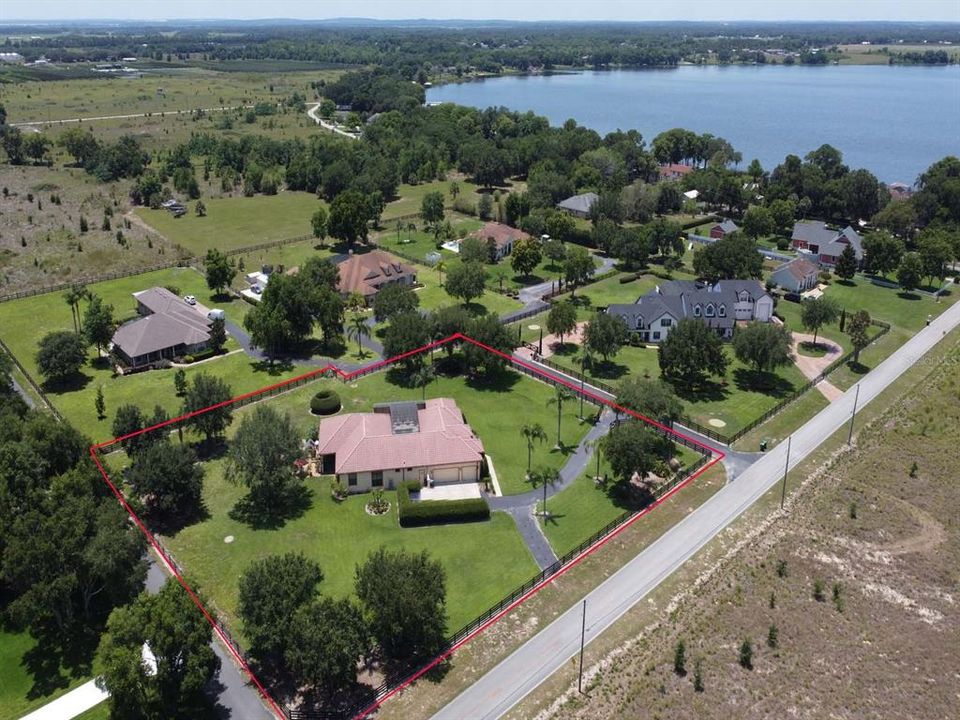 Perfect location close to Mount Dora