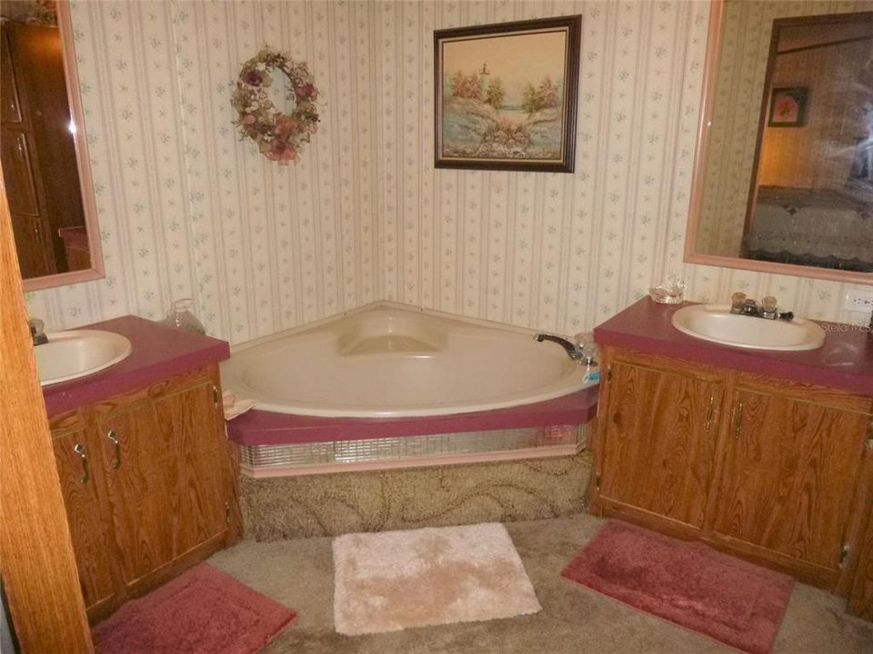 Недавно продано: $155,000 (3 спален, 2 ванн, 1296 Квадратных фут)