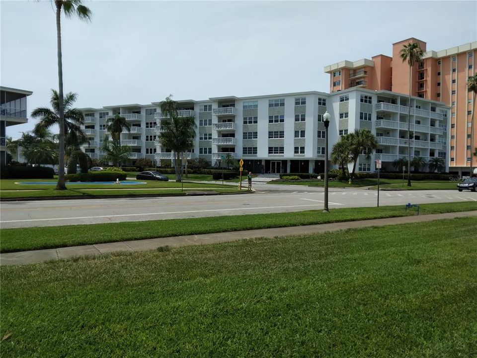 Recently Sold: $435,000 (2 beds, 2 baths, 1020 Square Feet)