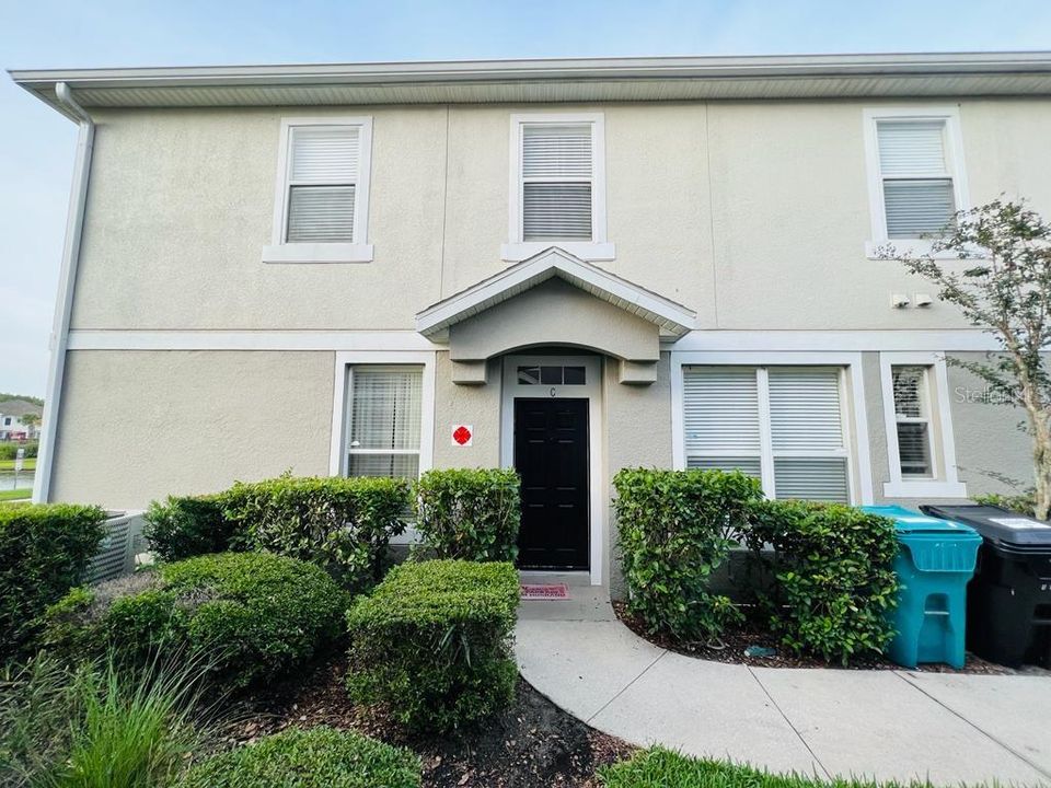 Recently Sold: $330,000 (3 beds, 2 baths, 1699 Square Feet)