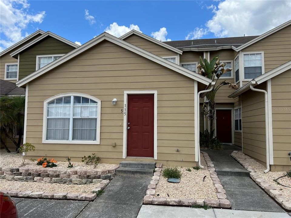 Recently Sold: $260,000 (4 beds, 3 baths, 1811 Square Feet)