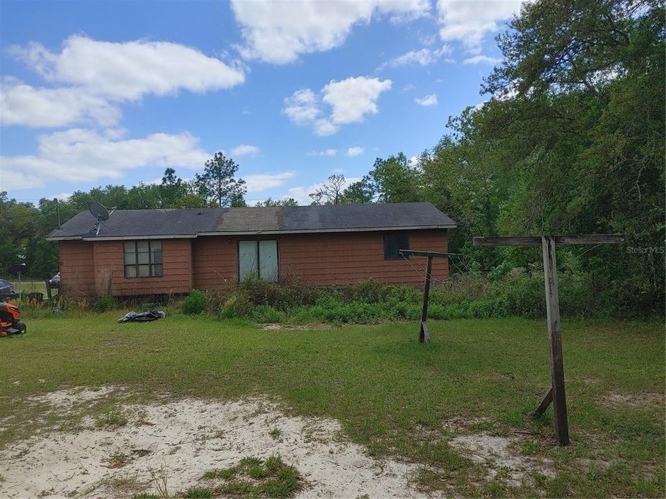 Recently Sold: $79,000 (3 beds, 2 baths, 1514 Square Feet)