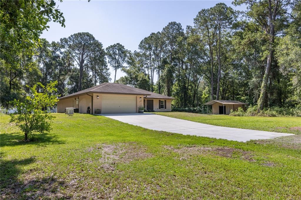 Recently Sold: $425,000 (3 beds, 2 baths, 1794 Square Feet)