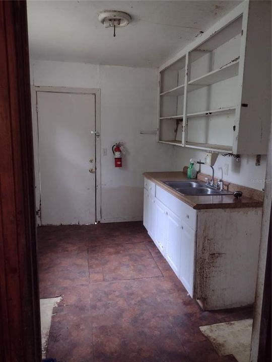 Vendido Recientemente: $75,000 (2 camas, 1 baños, 572 Pies cuadrados)