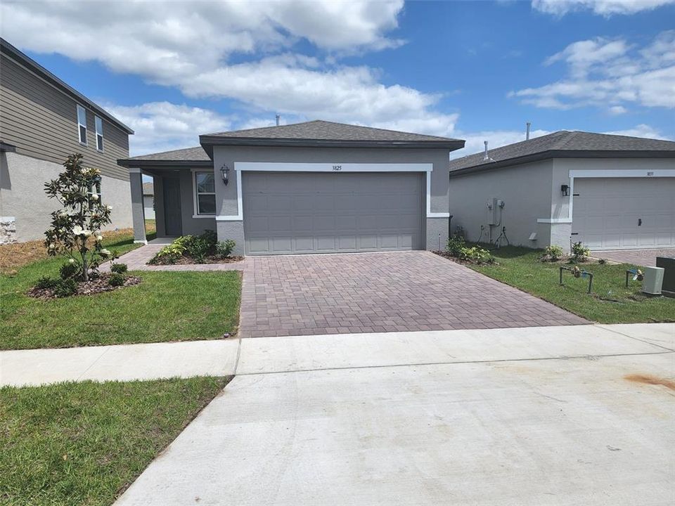 Recently Sold: $281,805 (4 beds, 2 baths, 1687 Square Feet)