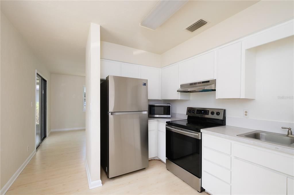 Recently Sold: $133,000 (2 beds, 1 baths, 672 Square Feet)