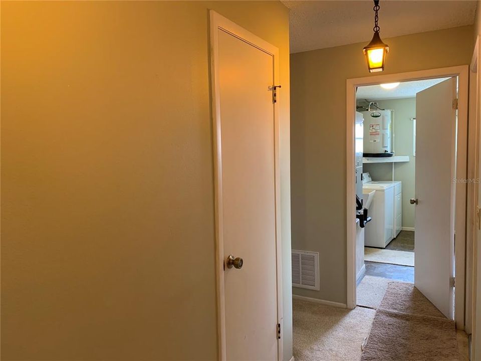 Recently Rented: $1,900 (3 beds, 2 baths, 1784 Square Feet)