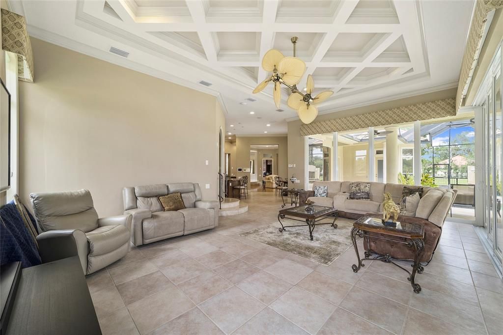 Recently Sold: $3,200,000 (5 beds, 5 baths, 5137 Square Feet)