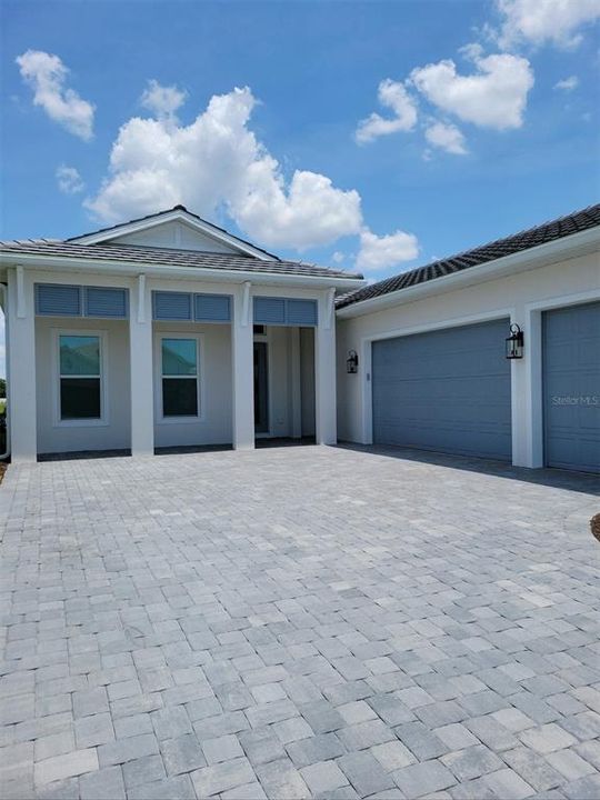 Recently Sold: $1,099,245 (3 beds, 3 baths, 2443 Square Feet)