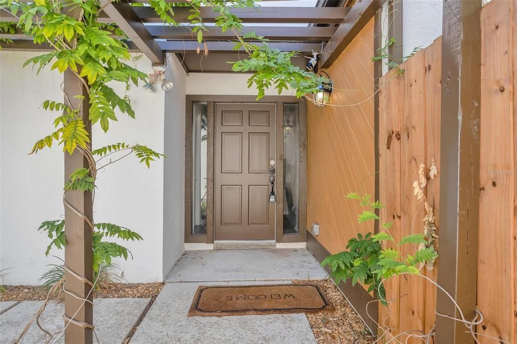 Recently Sold: $335,000 (3 beds, 2 baths, 1412 Square Feet)