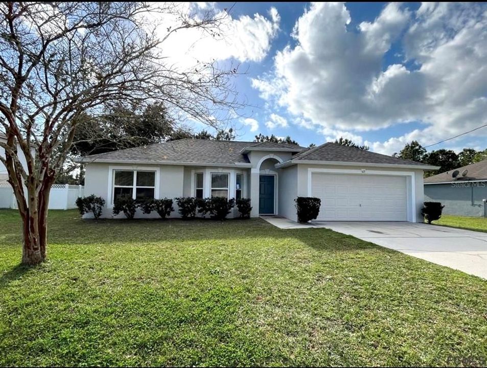 Vendido Recientemente: $337,000 (4 camas, 2 baños, 1729 Pies cuadrados)