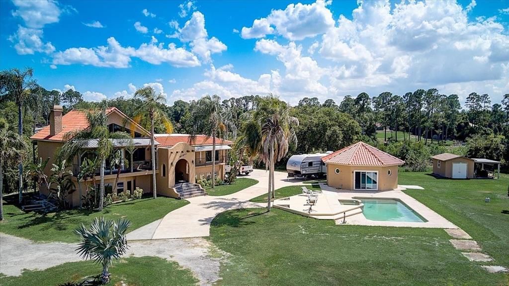 Recently Sold: $895,000 (5 beds, 4 baths, 3891 Square Feet)