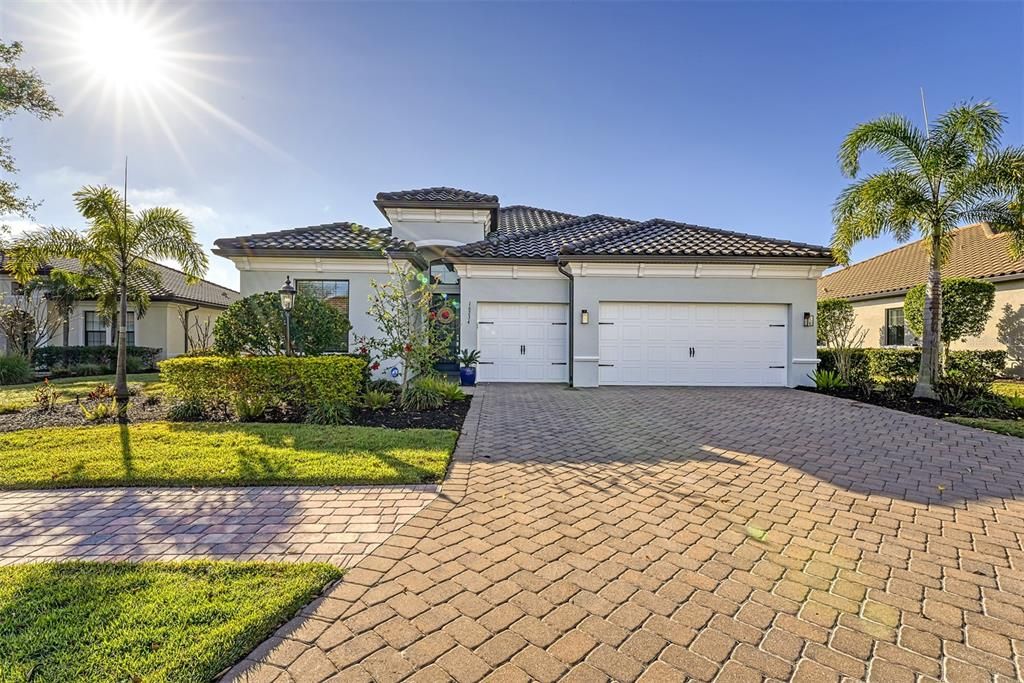 Recently Sold: $1,199,000 (4 beds, 3 baths, 2231 Square Feet)