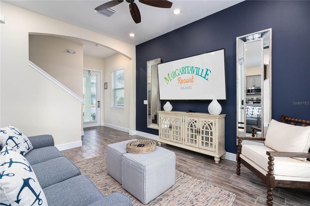 Recently Sold: $810,000 (3 beds, 3 baths, 1818 Square Feet)