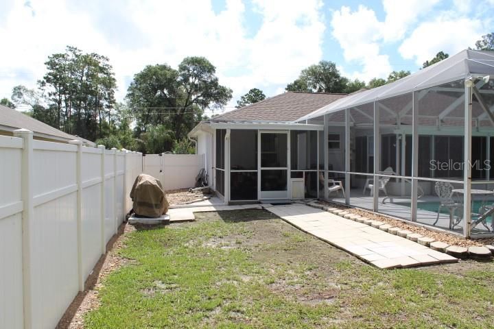 Recently Sold: $271,900 (3 beds, 2 baths, 1399 Square Feet)