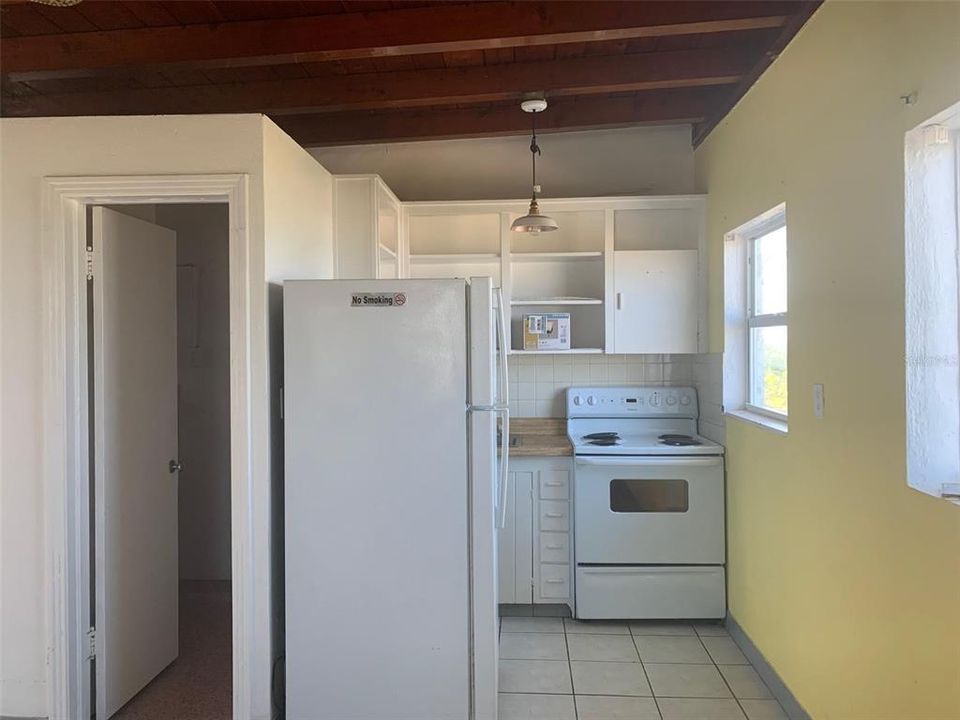 Recently Rented: $1,500 (0 beds, 1 baths, 475 Square Feet)