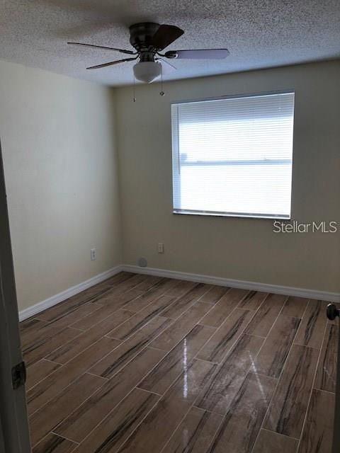 Recently Rented: $1,995 (3 beds, 2 baths, 1040 Square Feet)