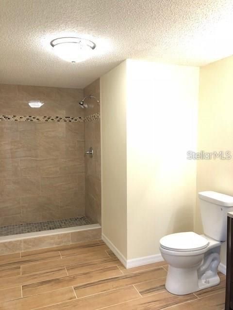 Recently Rented: $1,995 (3 beds, 2 baths, 1040 Square Feet)