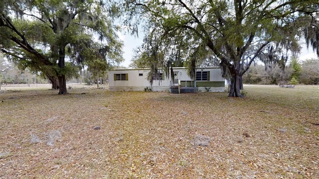 Recently Sold: $120,000 (3 beds, 2 baths, 1344 Square Feet)