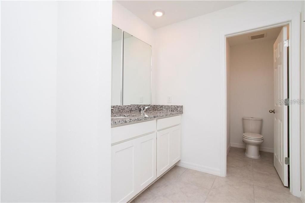 最近租的: $2,500 (3 贝兹, 2 浴室, 1566 平方英尺)