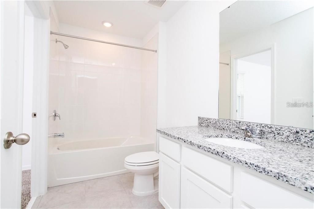 最近租的: $2,500 (3 贝兹, 2 浴室, 1566 平方英尺)