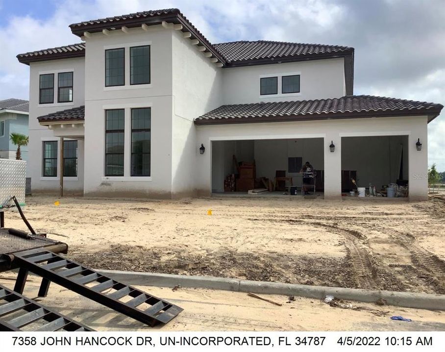 Recently Sold: $1,043,718 (4 beds, 3 baths, 4260 Square Feet)