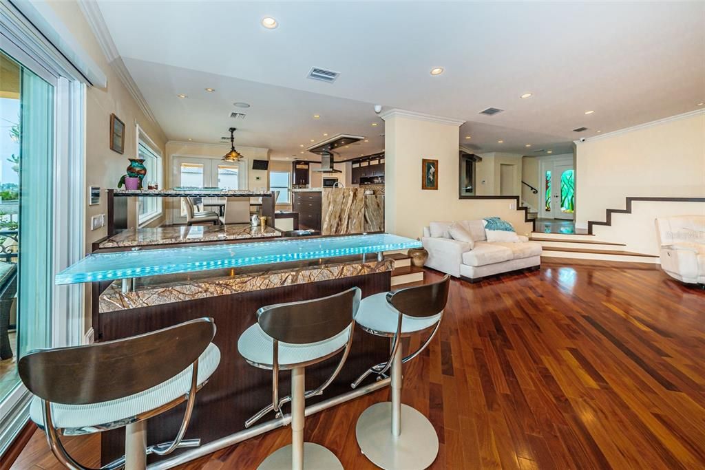 Recently Sold: $5,995,000 (5 beds, 5 baths, 4982 Square Feet)