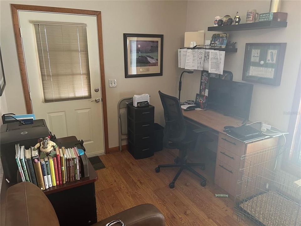 Office, Den or Craft Room!